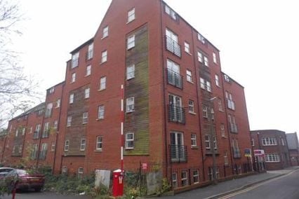 credit: http://www.rightmove.co.uk/property-for-sale/Lincoln/3-bed-flats.html