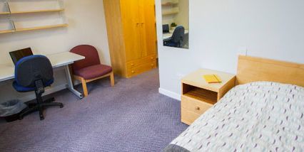 credit: https://www2.warwick.ac.uk/services/accommodation/studentaccommodation/lakeside/