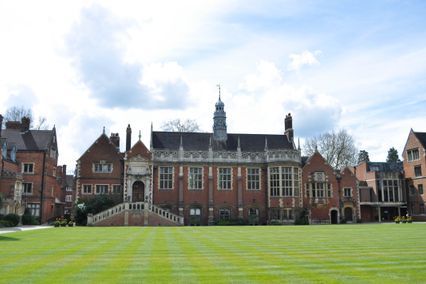 credit: http://nomanbefore.com/best-cambridge-colleges/selwyn_4433/