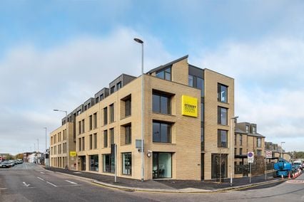 credit: https://thestudenthousingcompany.com/locations/cambridge/anglia-house/