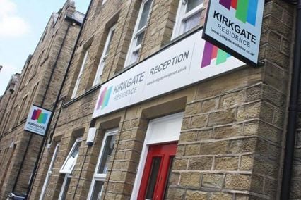 credit: https://kirkgate-residence-1-chantry-house-oldgate-huddersfield.hotelmix.co.uk/