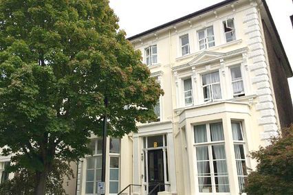 credit: https://www.travelstay.com/images/68844/9/belsize_house_exterior.jpg