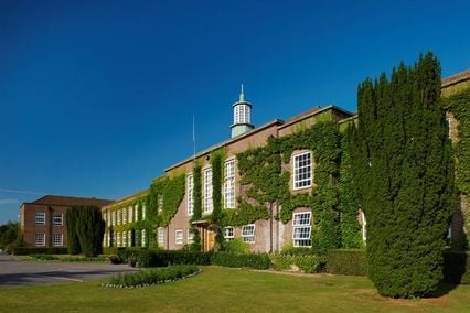 credit: https://www.hortweek.com/writtle-university-cut-staff-courses-horticulture-escapes-axe/horticulture-careers/article/1463264