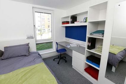 credit: https://collegelist.co.uk/university-hertfordshire-college-lane/