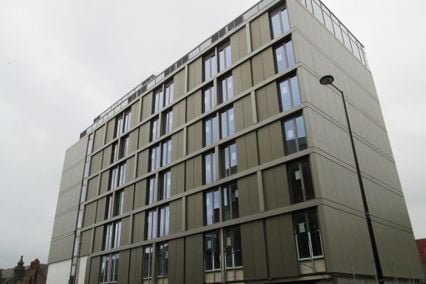 credit: http://i1193.photobucket.com/albums/aa358/KenOHeed/Ken%20Album%2024%20from%2012%20May%202017/IMG_6236_zpsi2gqepoe.jpg