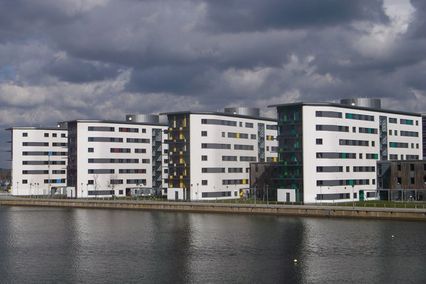 credit: https://s0.geograph.org.uk/geophotos/03/39/22/3392268_d8a74fa8.jpg