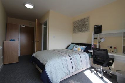 credit: http://www.hudlets.su/wp-content/uploads/2017/02/kingfisher-house-002-650x410.jpg