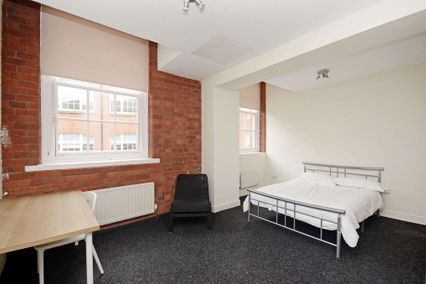 credit: http://www.sheffield2let.co.uk/wp-content/uploads/2018/09/WC-Bedroom-3-1024x678.jpg