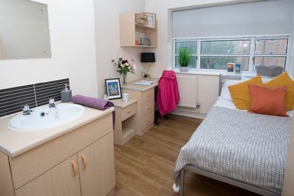 credit: https://studentstay.co.uk/media/properties/images/2455962.jpg