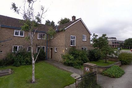 credit: https://www.google.com/url?sa=i&source=images&cd=&ved=2ahUKEwjH-dq2zaXjAhUIUlAKHfDfCawQjRx6BAgBEAU&url=http%3A%2F%2Fwww.adambennett.co.uk%2Fproperties%2Fhull-road-york-21.html&psig=AOvVaw3R_Ap2WnW_lfZ0Gd9FwfcV&ust=1562684964977744