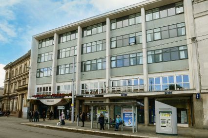 credit: https://www.unipolhousing.org.uk/media/5236/norwich-union-house_005.jpg?anchor=center&mode=crop&width=2048&heightratio=0.5625&format=jpg&quality=90&slimmage=true&rnd=131922795040000000