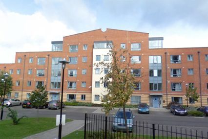 credit: https://img.gs/vvjnmlqfld/1200x672/www.accommodationforstudents.com/images/properties/lphs_1659_main23022015124921.jpg