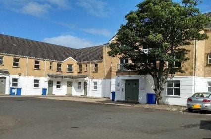 credit: https://www.google.com/url?sa=i&source=images&cd=&ved=2ahUKEwj0g5OH1ZPlAhWEBGMBHeEKAusQjRx6BAgBEAQ&url=https%3A%2F%2Fwww.padsforstudents.co.uk%2Fproperties%2Fmaple-lodge%2F&psig=AOvVaw05cN0sVmJA1rOSpfdLd47s&ust=1570864644705444
