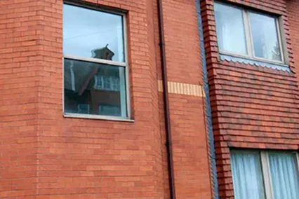 credit: https://www.coventry.ac.uk/globalassets/media/global/06-life-on-campus-section-assets/accommodation/banners/96-holyhead-road-1500x507.jpg