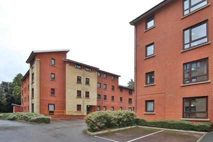 credit: https://www.iqstudentaccommodation.com/sites/default/files/styles/slider/public/2019-11/Exterior%20-%20Daisy%20Bank_0.jpg?itok=Ng37dfKm