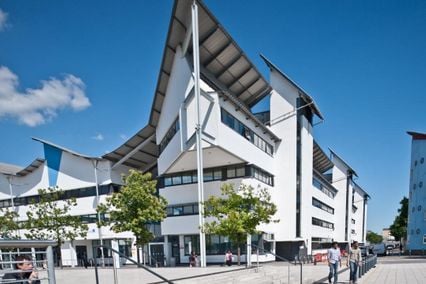 credit: https://www.ilwindia.com/wp-content/uploads/2019/06/University_of_East_london.jpg