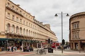 credit: https://www.google.com/url?sa=i&url=https%3A%2F%2Fwww.studentstudios.co.uk%2FBristol-Properties%2F66-Queens-Road&psig=AOvVaw2EYQv466hLIJHKAQ0dYmX5&ust=1580799171633000&source=images&cd=vfe&ved=0CAIQjRxqFwoTCMj1nIjmtOcCFQAAAAAdAAAAABAD