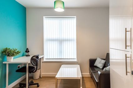 credit: https://www.westmanorstudentliving.co.uk/wp-content/uploads/2017/02/FLAT-4-LIVING-ROOM.jpg