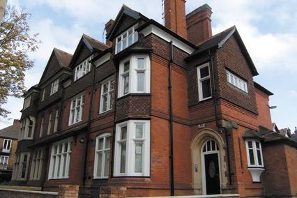 credit: https://www.google.com/url?sa=i&url=https%3A%2F%2Fwww.westmanorstudentliving.co.uk%2Fproperties%2Fzone-west-walk%2F&psig=AOvVaw2jusVuXPT9uIvpSMWRYB-_&ust=1580806548903000&source=images&cd=vfe&ved=0CAIQjRxqFwoTCMjHw7qBtecCFQAAAAAdAAAAABAD
