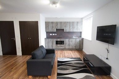 credit: https://www.westmanorstudentliving.co.uk/wp-content/uploads/2015/11/STUDIO-LIVING-AND-KITCHEN-AREA.jpg
