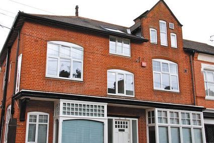 credit: https://www.google.com/url?sa=i&url=https%3A%2F%2Fwww.westmanorstudentliving.co.uk%2Fproperties%2Fbriton-street%2F&psig=AOvVaw1SmeRU6-d15EECdSk20j_t&ust=1580811448071000&source=images&cd=vfe&ved=0CAIQjRxqFwoTCIDUjN2TtecCFQAAAAAdAAAAABAD