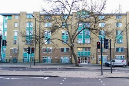 credit: https://www.google.com/url?sa=i&url=https%3A%2F%2Fwww.sanctuary-students.com%2Fsummer-accommodation%2Flondon&psig=AOvVaw3bH99iJo6WRdFPuNhpL6yB&ust=1581085794114000&source=images&cd=vfe&ved=0CAIQjRxqFwoTCNDUm-uRvecCFQAAAAAdAAAAABAT