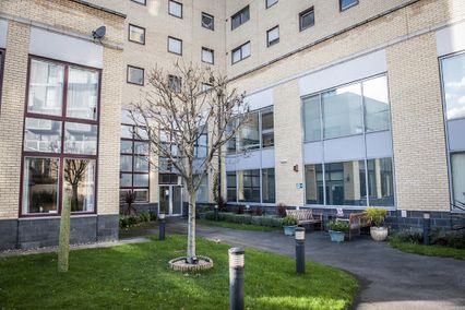 credit: http://www.summerlettings.co.uk/property/sanctuary-students-manna-ash-house-london/