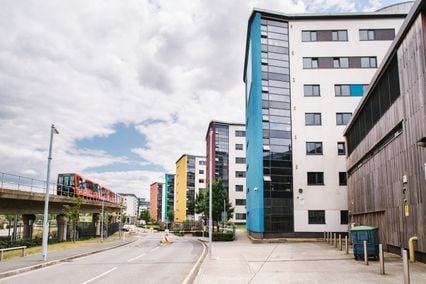 credit: https://cdn-0.enacademic.com/pictures/enwiki/85/University_of_East_London_Student_Accomodation.jpg