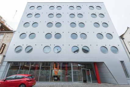 credit: https://s3.eu-west-2.amazonaws.com/assets.crm-students.com/2018/10/Living-Cardiff-Exterior.jpg