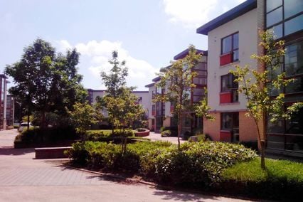 credit: https://www.shanowensquare.com/files-sbbasic/ba_shanowensquarestudentresidences_ie/shanowen-square-student-residence-complex-ground-03.jpg?w=1200&h=780