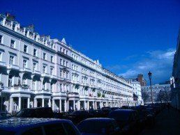 credit: https://www.richmond.ac.uk/wp-content/uploads/2014/08/AccomK-ambassador-house.jpg