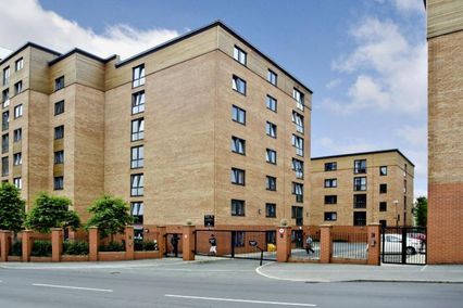 credit: https://www.iqstudentaccommodation.com/sites/default/files/styles/slider/public/2018-07/Copy%20of%208188097-exterior01-800-web.jpg?itok=VzWo39fZ
