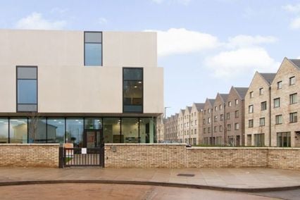 credit: https://www.google.com/url?sa=i&source=images&cd=&ved=2ahUKEwiG0ejy8dnlAhX76eAKHR3ACeIQjRx6BAgBEAQ&url=https%3A%2F%2Fwearehomesforstudents.com%2Fstudent-accommodation%2Fwarwick%2Fcottages-at-westwood&psig=AOvVaw1Dk_u97jUZGWqQSLXzYyi2&ust=1573277575271605