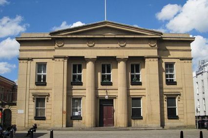 credit: https://alchetron.com/cdn/salford-town-hall-09cb0835-fd4f-45d7-b7ba-6b5805b8566-resize-750.jpg