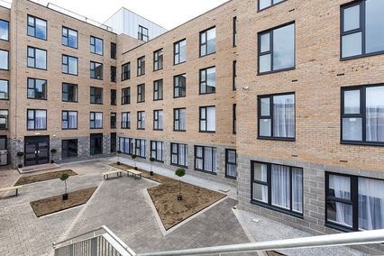 credit: https://studentroost.imgix.net/Aberdeen-Pittodrie-St-Externals-2.jpg?q=60&auto=format&w=780&h=600&fit=crop&dpr=1
