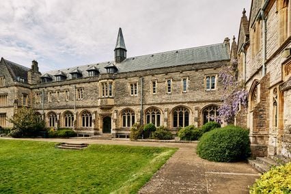 credit: https://www.linkedin.com/school/university-of-chichester/