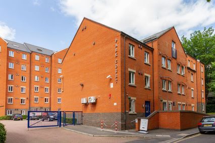 credit: https://thestudenthousingcompany.com/global/united-kingdom/lincoln/park-court