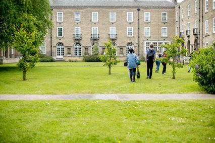 credit: https://www.nottingham.ac.uk/Accommodation/Images-Multimedia/content-types-halls/florence-boot-hall-2.x4a7b22cf.jpg