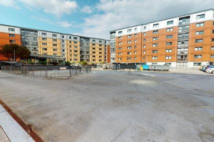 credit: https://www.iqstudentaccommodation.com/manchester/wilmslow-park