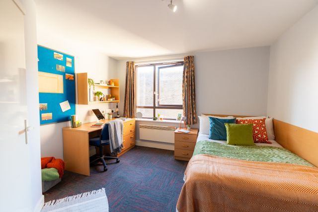 Student Accommodation in University of East London (UEL) – Compare ...