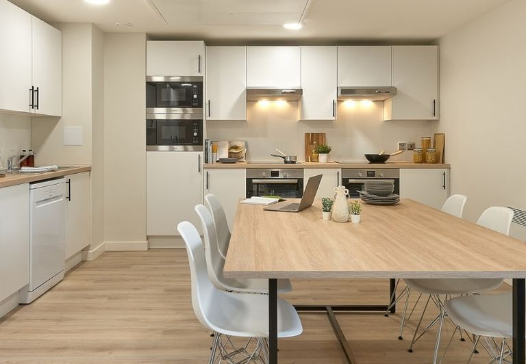 Hall - 17a Christchurch Road