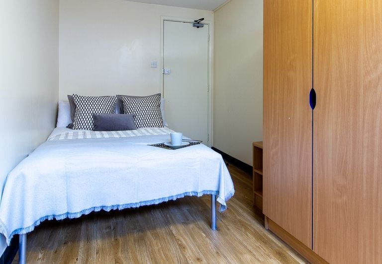 Hall Ben Russell Court