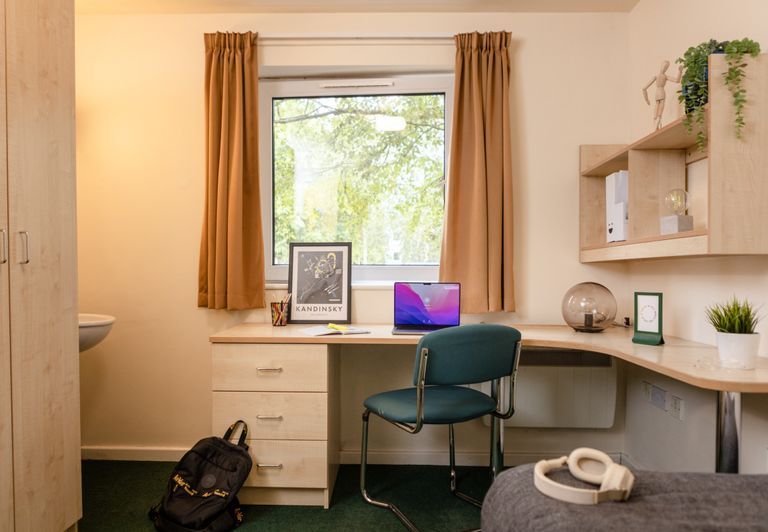 Hall - Bonington Student Village