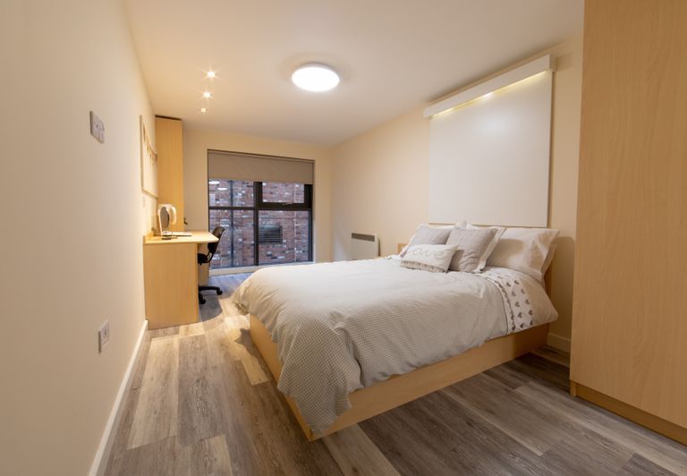 Hall - Brayford Quay
