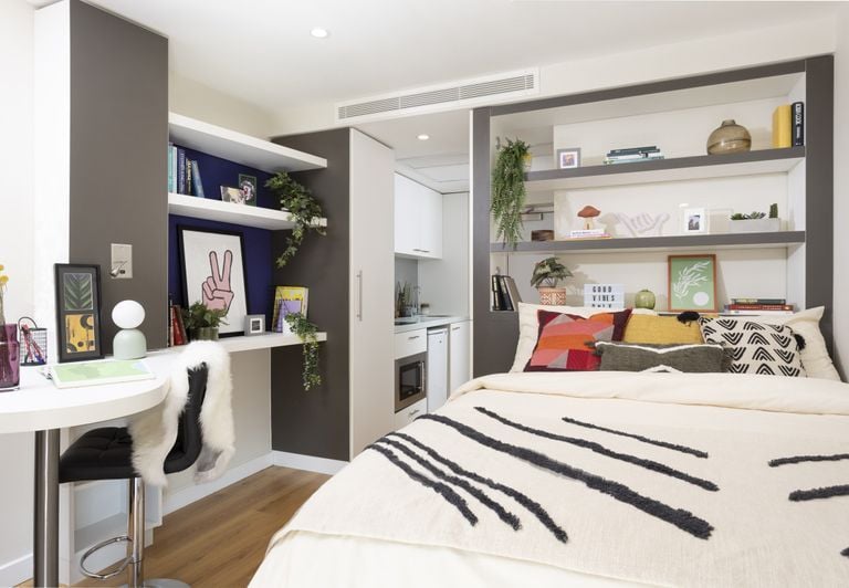 Hall-Bridgewater Heights