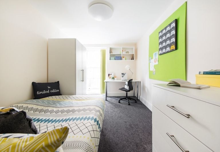 Hall - Cable Street