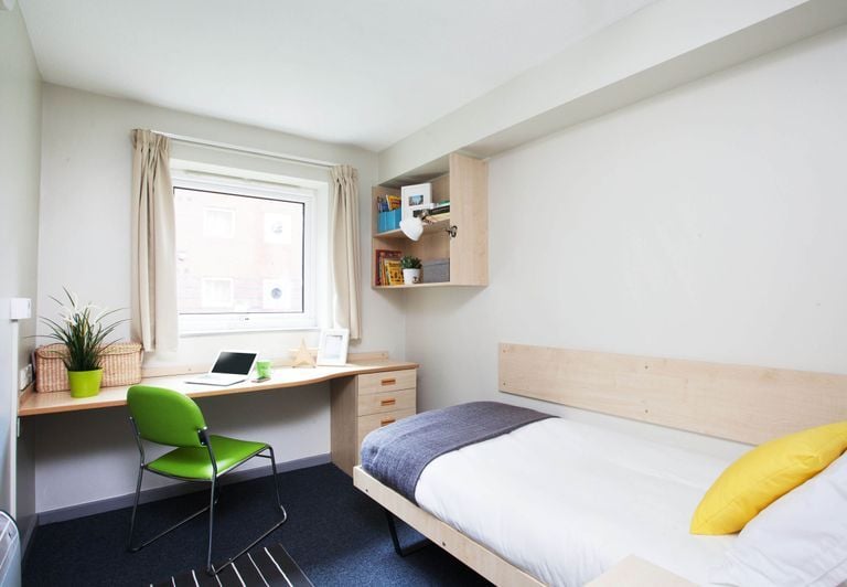 Hall - Cambridge Court