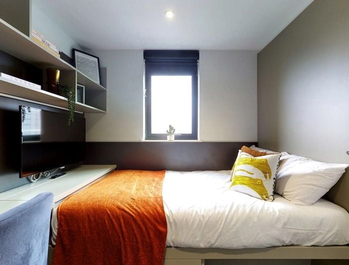 Hall-Chapter Ealing