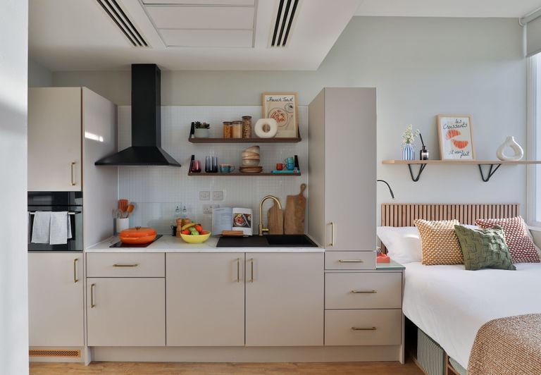 Hall - College House