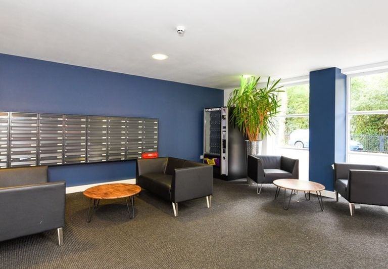 Hall Eastern Boulevard, Leicester